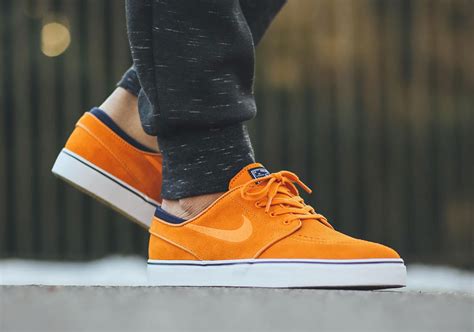 Nike janoski suede